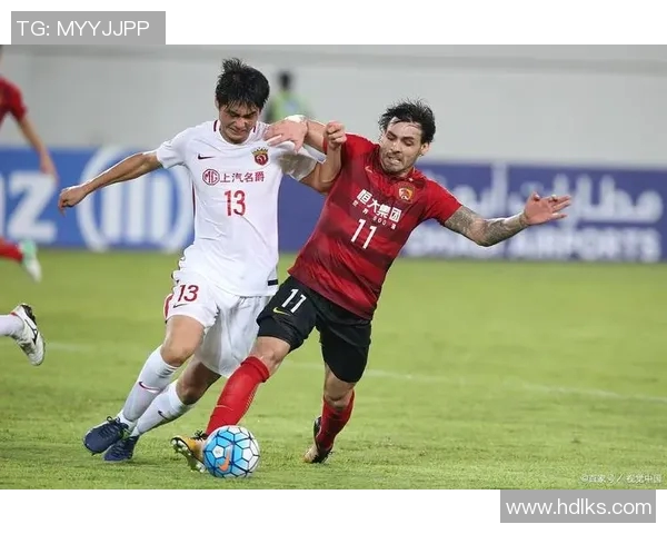 捍卫者竞赛中基多展现实力引发球迷热议与期待