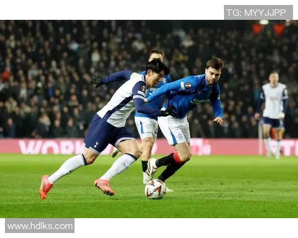 普罗霍车头迎战热刺展开激烈较量双方争夺欧战资格的关键战役