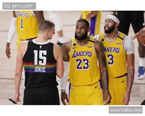 2017年湖人与勇士的巅峰对决回顾与精彩瞬间分析 2017年湖人与勇士的巅峰对决回顾与精彩瞬间分析