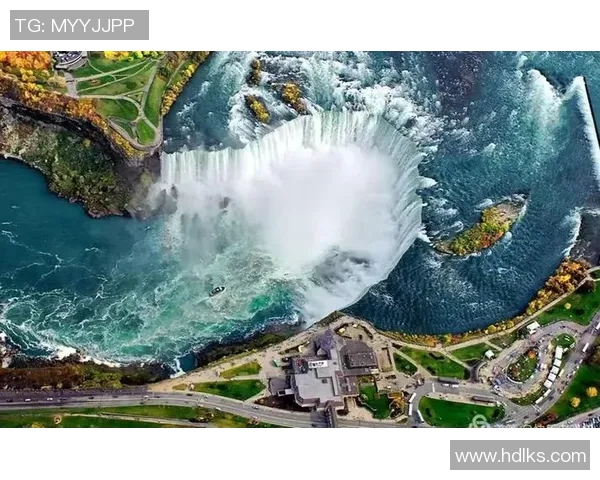 多伦多与墨美洲的文化碰撞与经济对比分析 多伦多与墨美洲的文化碰撞与经济对比分析