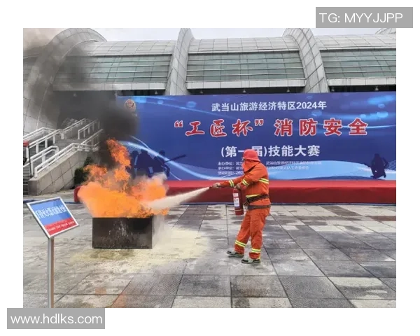 成都攀岩队荣获全国攀岩团队协作排行榜第三名的佳绩MBA 成都攀岩队荣获全国攀岩团队协作排行榜第三名的佳绩MBA