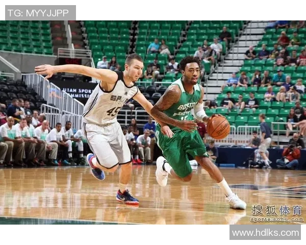 猛龙队与马刺激战正酣谁能在这场对决中笑到最后 猛龙队与马刺激战正酣谁能在这场对决中笑到最后