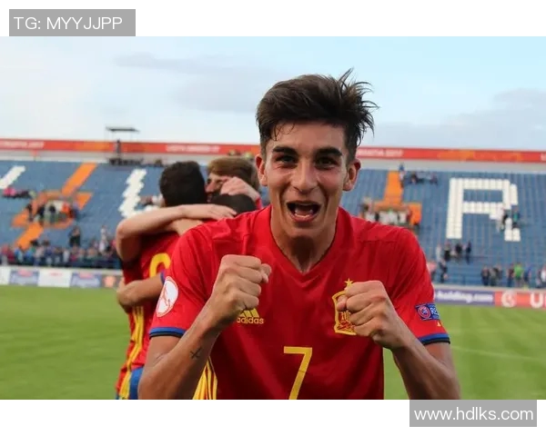 费兰托雷斯的崛起之路：从青训天才到足球明星的精彩旅程