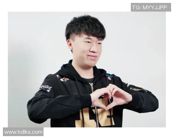 DOTA2战术解析：深入探讨RNG战队的进攻策略与团队协作